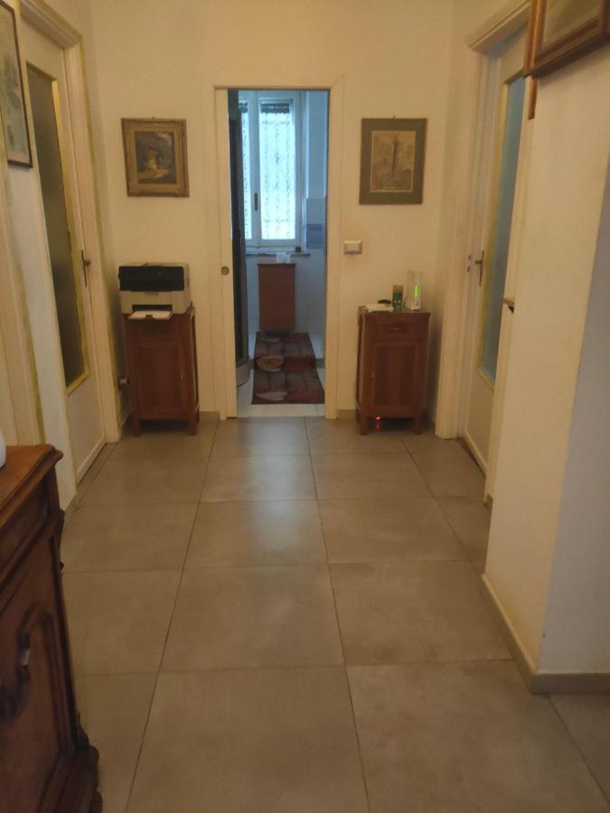 トリノCasa - House Xavier Una Casa Famigliare , Dame Entra Solo Chi A Un Bel Cuore , Non'E Il L'Intero Alloggio Solo Stanze E Bagnoアパートメント エクステリア 写真